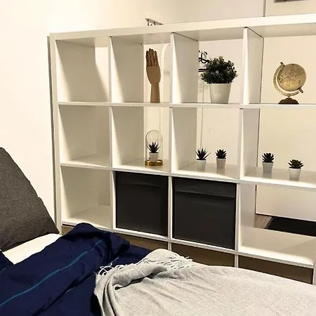 Modern Studio - Perfect Location Lägenhet